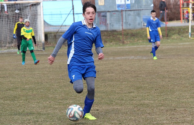 也透露出足 也透露出足